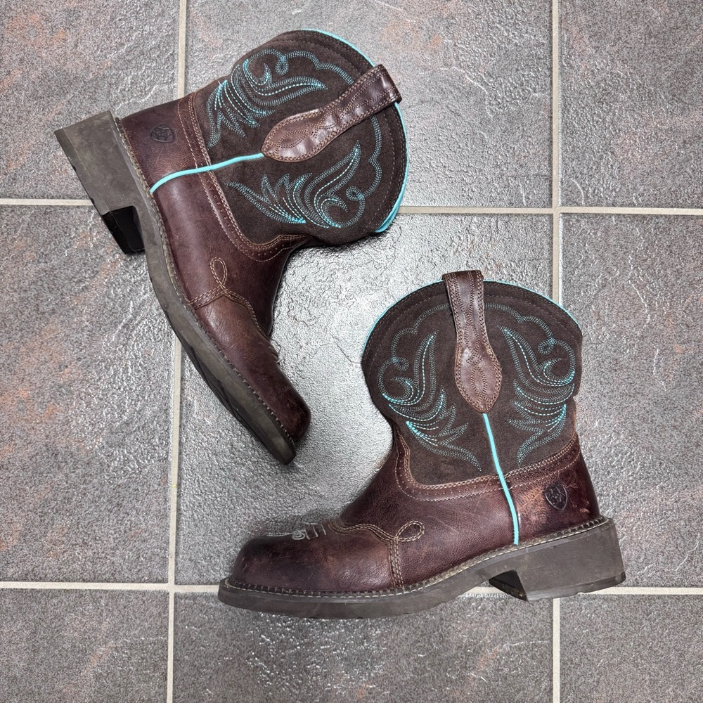 Ariat Brown Leather Western Heeled Boots with Turquoise Stitching - Picture 14 of 16